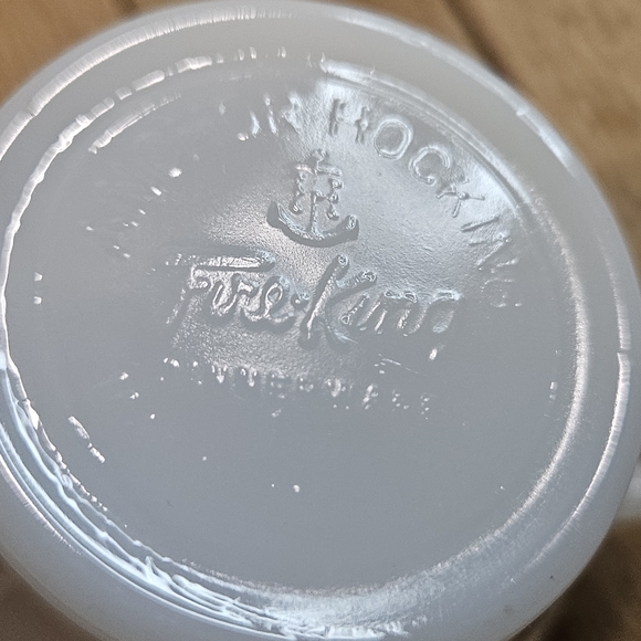 VINTAGE ANCHOR HOCKING FIRE KING TEA SET - GOLD RIMMED SWIRLED SHELL MILK GLASS - Picture 6 of 8